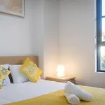 Vivid 2 Bed Apartment In Burwood