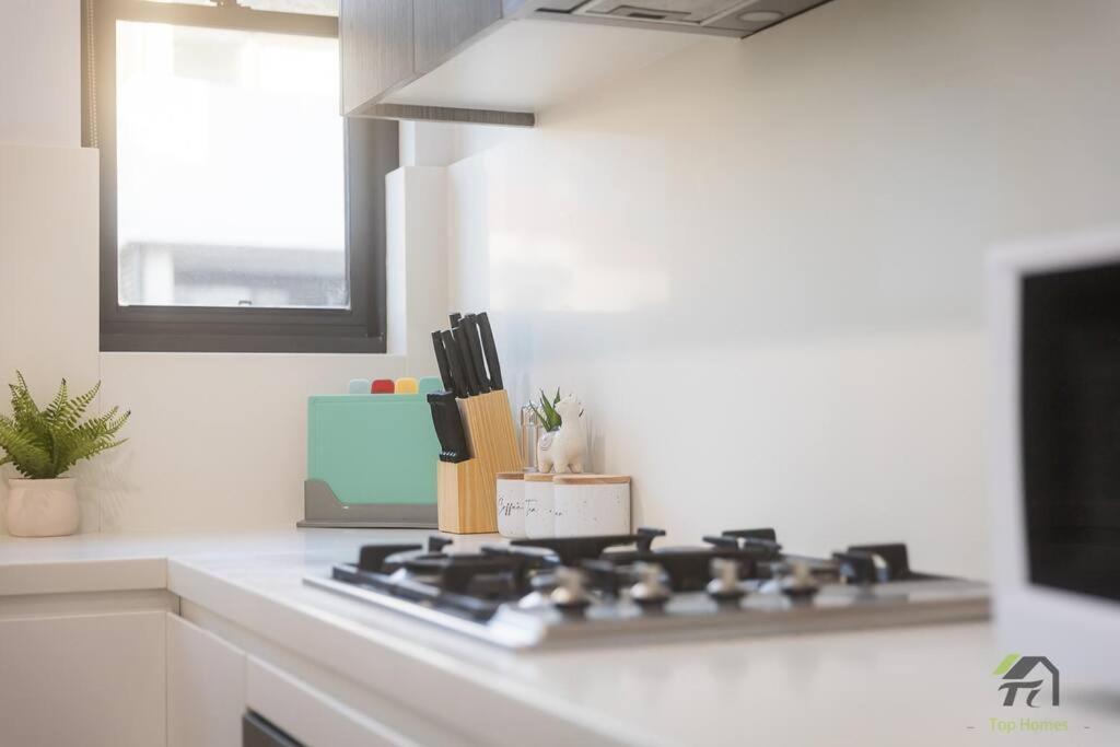 Vivid 2 Bed In Burwood Sydney