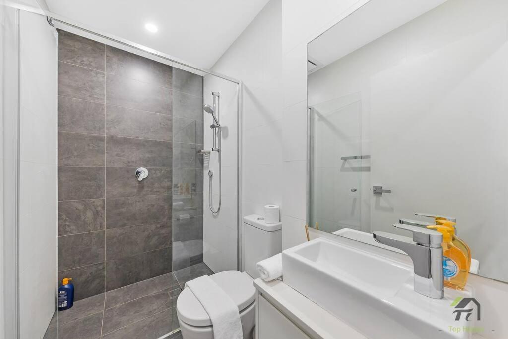 Apartment Vivid 2 Bed In Burwood