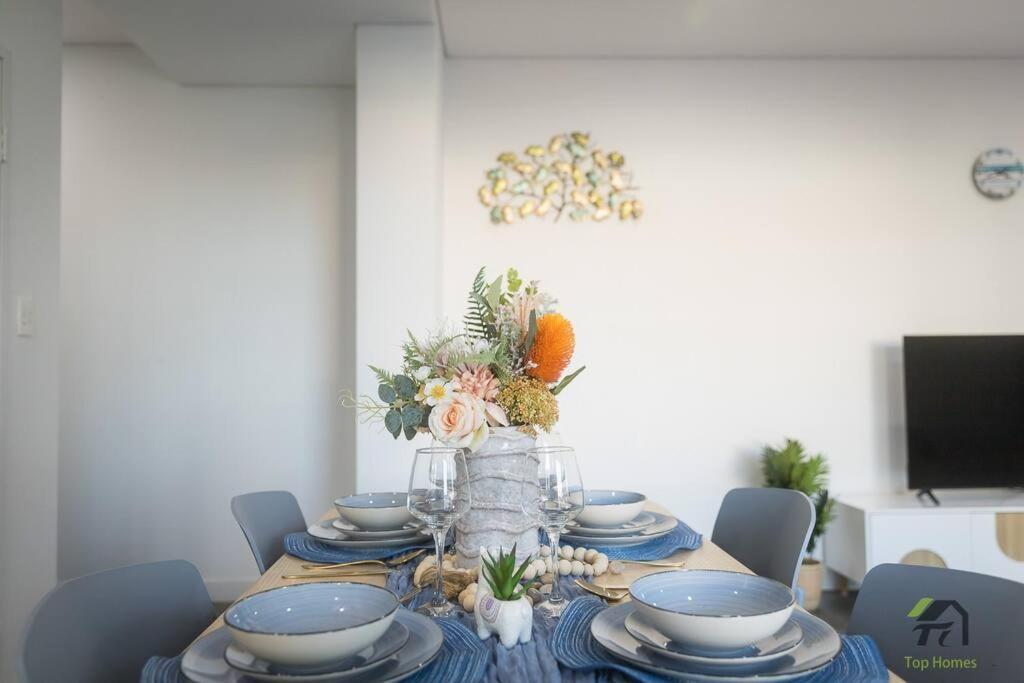 Vivid 2 Bed In Burwood Apartment Sydney